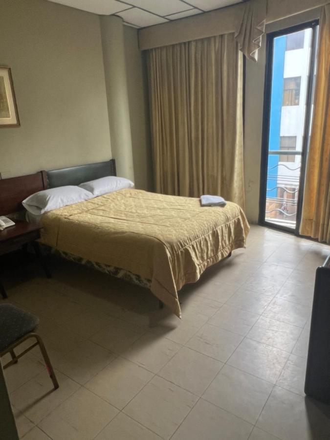 Hotel Rizzo Гуаякіль Екстер'єр фото